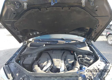 2018 Mercedes-Benz Gls 550 4Matic z USA, uszkodzony, nr VIN 4JGDF7DE8JB095066